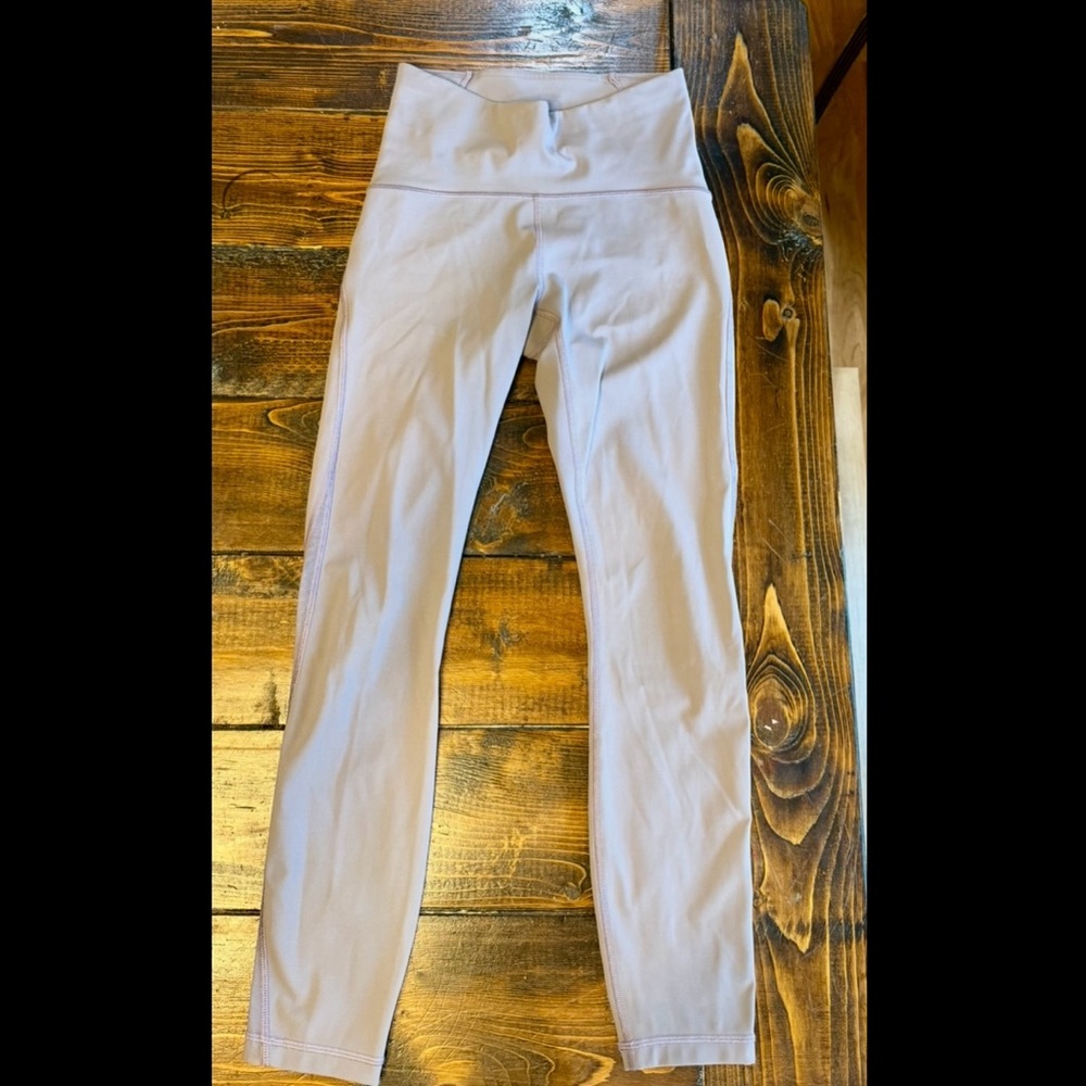 Lululemon Lavender Full Length Yoga/Workout Leggings 4 EUC